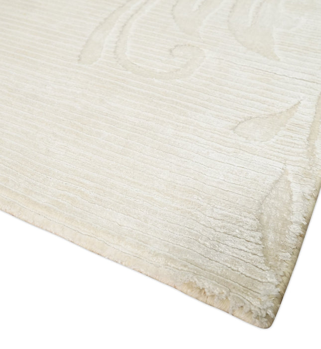 4x6 Hand Woven and Carved Silver and Ivory Floral Art Silk Rug | KNT5