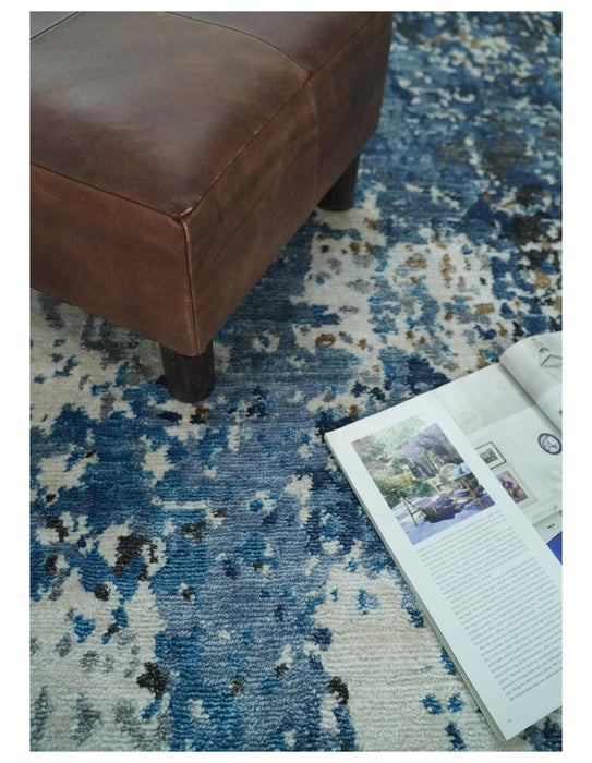Handmade 8x10 Blue and Ivory Modern Abstract Bamboo Silk Area Rug  I TRDS1810