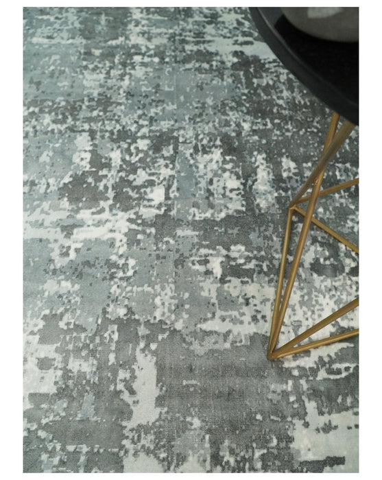 Handmade 8x10 Ivory, gray and Charcoal Blended Wool and Bamboo Silk Area Rug