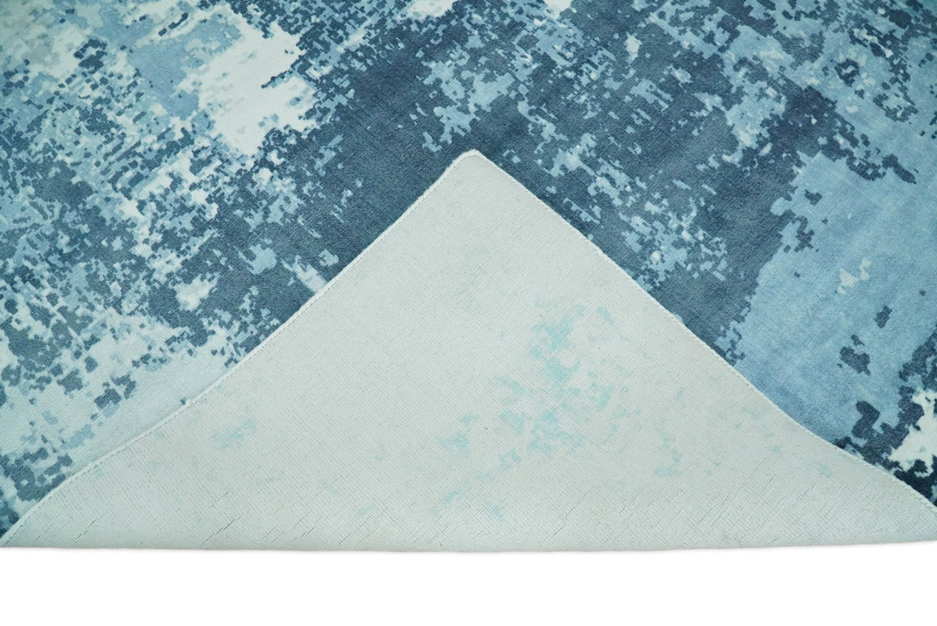 Handmade 8x10, 9x12 and 9.9x13.9 White and Blue Blended Wool and Bamboo Silk Area Rug