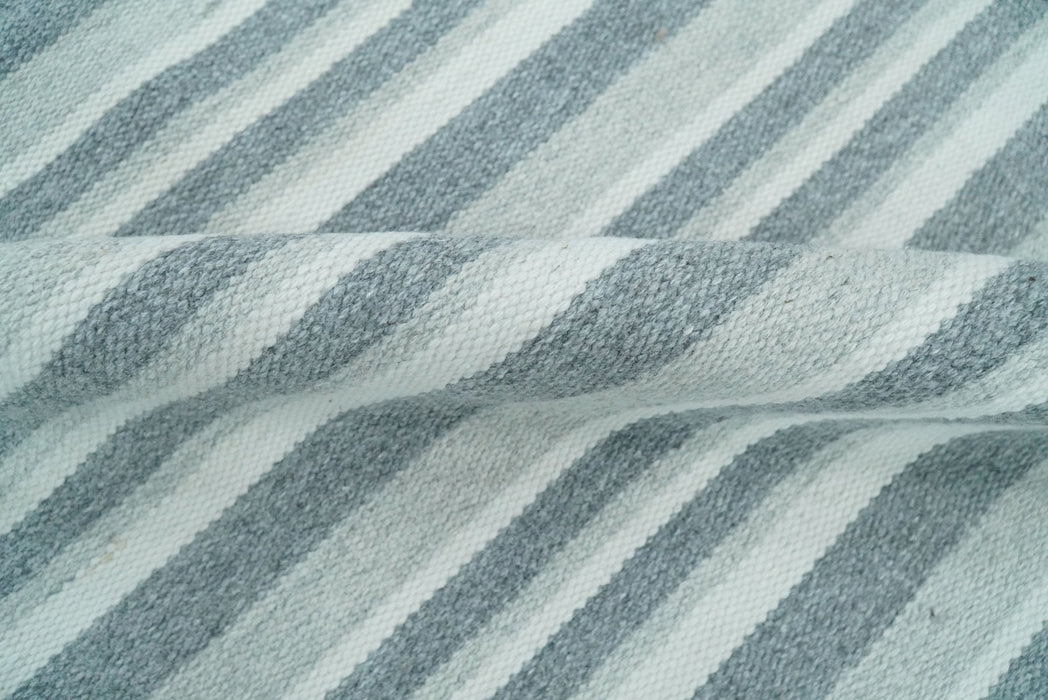 HANDMADE BOHO 5X8 AND 8X10 WHITE AND Gray WOOL BLEND DHURRIE RUG | VIK2