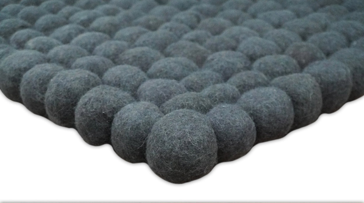 Handmade Felted Round Pebbles 2x3 Gray Charcoal 100% Wool Rug | PB1