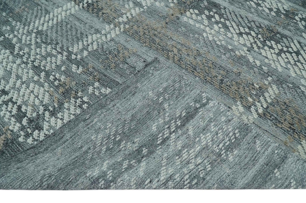 High-Low Ivory, Gray and Charcoal 8x10 hand knotted Contemporary wool Area rug