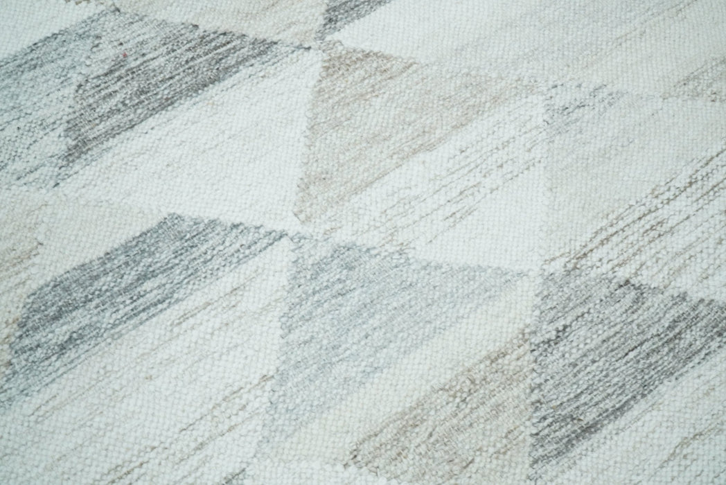 Ivory and Gray Boho Kilim Rug made with Fine Wool Blend | SE5