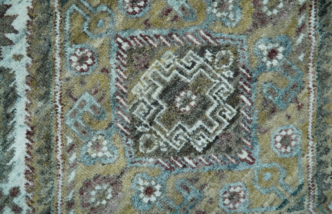 Ivory and Olive 8x10 Hand Knotted Traditional Design wool area rug