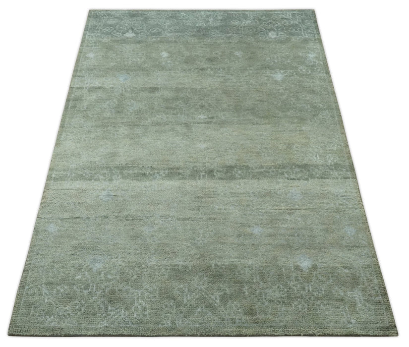 Light Green and Silver Traditional Large design 5x8 Hand Knotted wool and Art Silk Area Rug