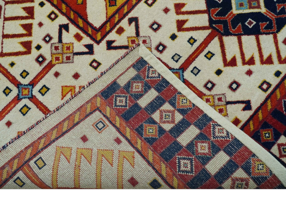 Lori Gabbeh Design Ivory 8x11.7 Hand Knotted wool Area Rug