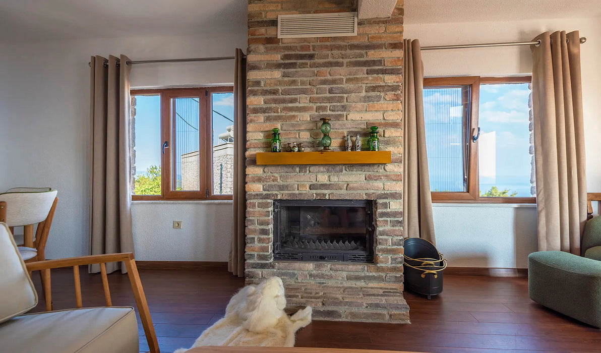 Ferrara Old School Manufactured Stone Handmade Brick Veneer - Livfloors Collection
