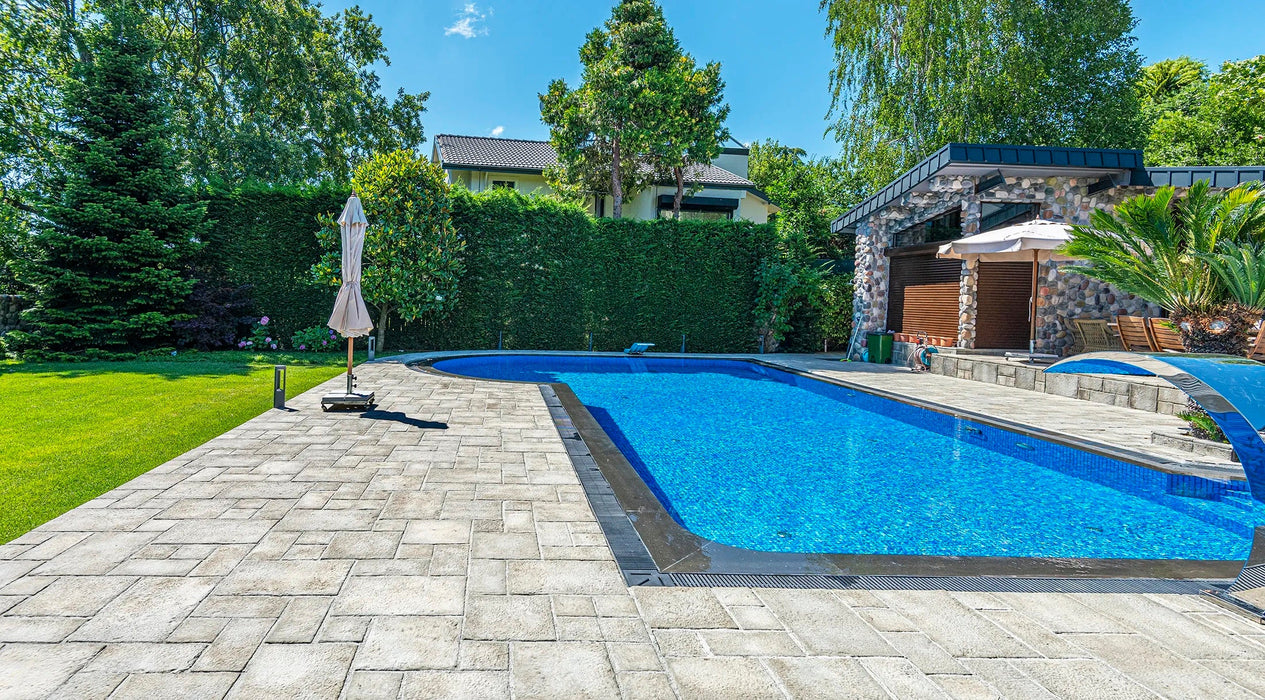 Sienna Ash Gray Manufactured Stone Pavers Pattern F01AS - Livfloors Collection