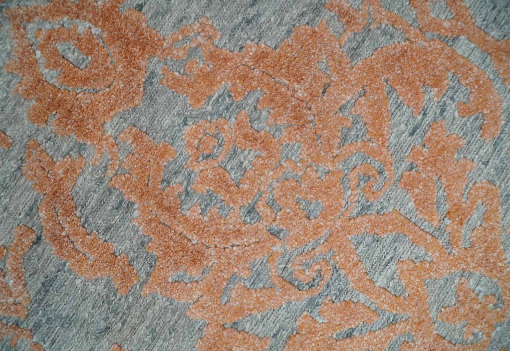 Modern 8x10 Silver and Rust Traditional Carved Pattern Handmade Wool Area Rug