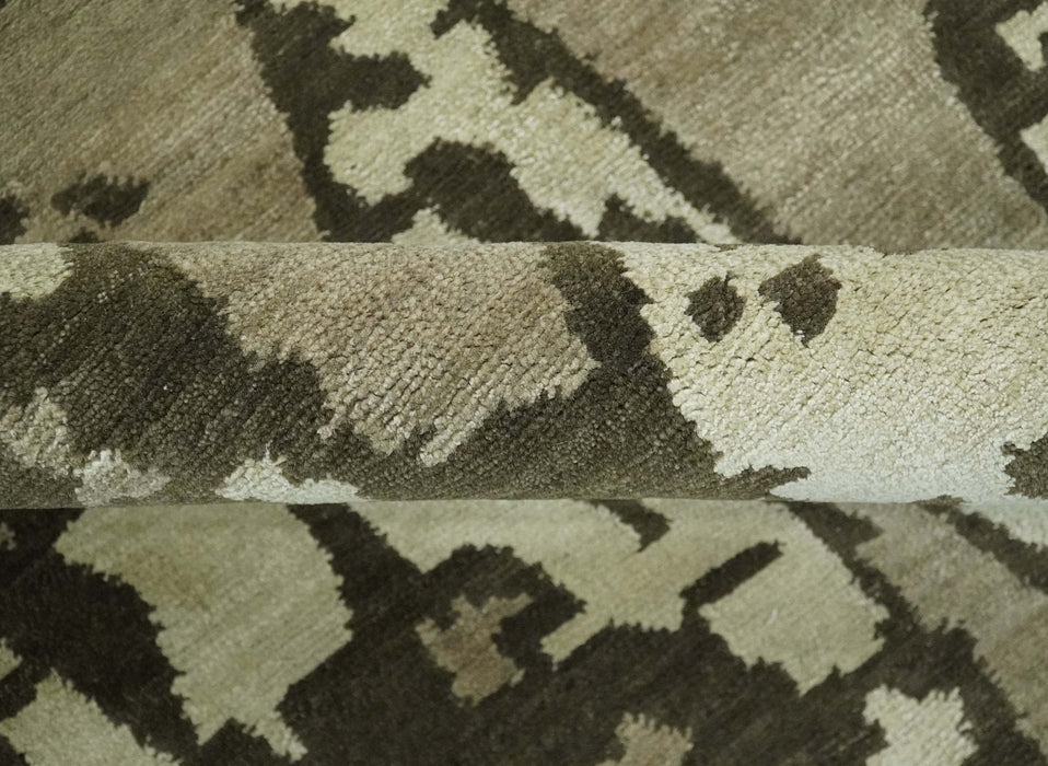 Modern Abstract Brownish - Green and Ivory Hand loom 6x9 wool and Art Silk Area Rug
