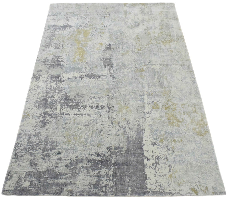 Modern Abstract Gray and Ivory Rug made with Art Silk | TRD10131