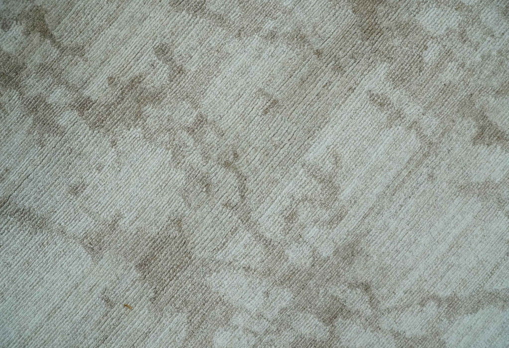 Modern Abstract Gray and Silver Hand knotted 6x9 Viscose Area Rug