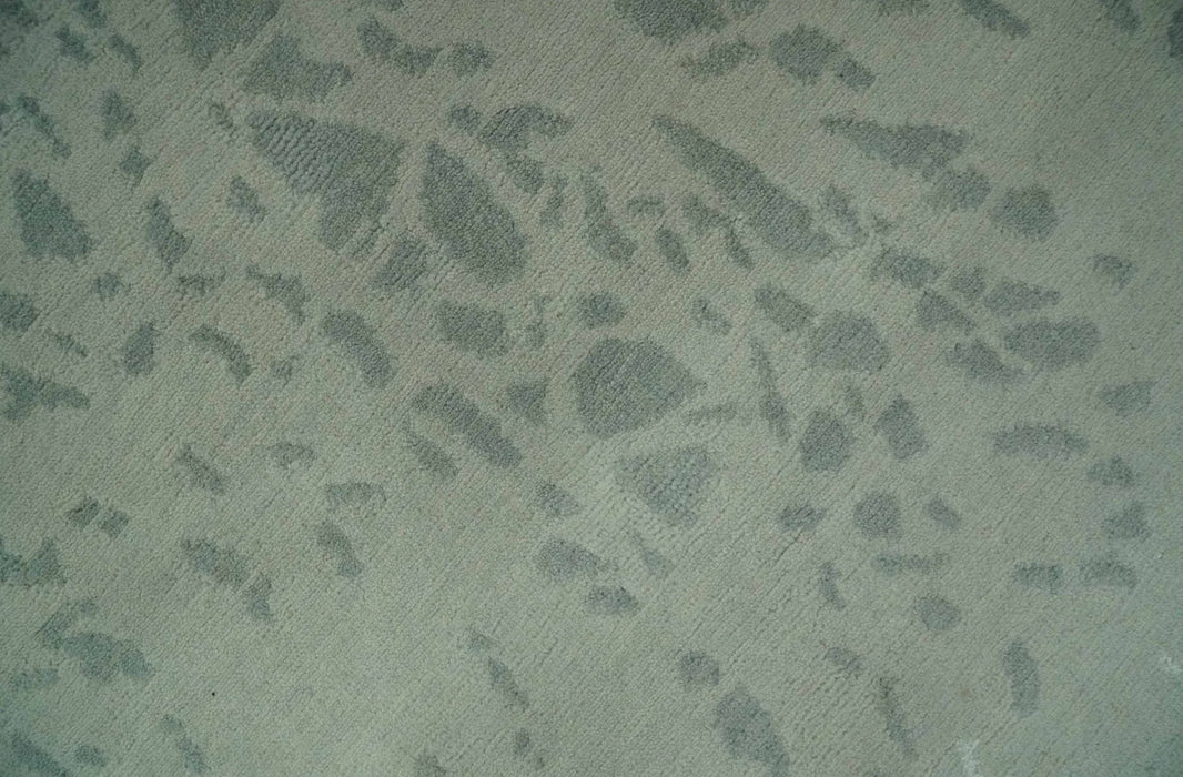 Modern Abstract Gray, Green and Silver Hand loom 4.6x6.6 wool and Art Silk Area Rug