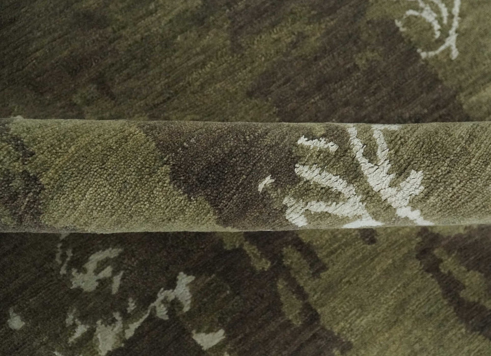 Modern Abstract Green and Silver Hand loom wool and Art Silk Area Rug