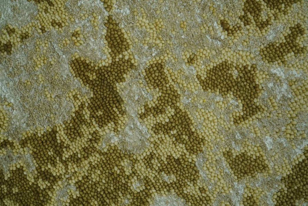 Modern Abstract Shades of Olive and Silver 5x8 Hand knotted wool and art silk area rug