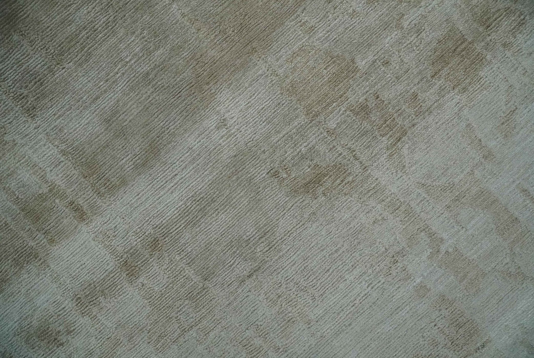 Modern Abstract Silver and Olive Hand knotted 6x9 Bamboo Silk Area Rug