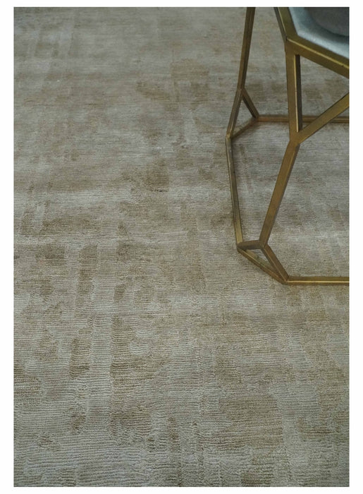 Modern Abstract Silver and Olive Hand knotted 6x9 Bamboo Silk Area Rug