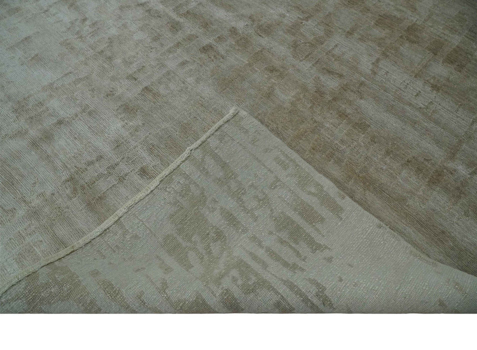 Modern Abstract Silver and Olive Hand knotted 6x9 Bamboo Silk Area Rug