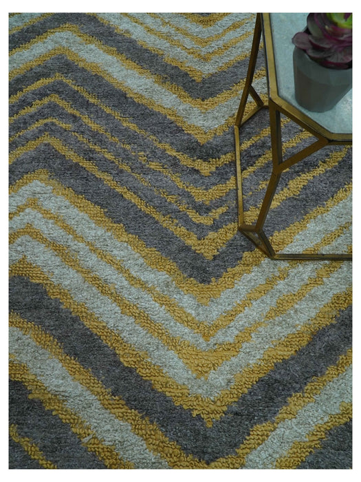 Modern Chevron Design Gold And Beige 5.6x8 Hand Knotted Bamboo Silk Area Rug