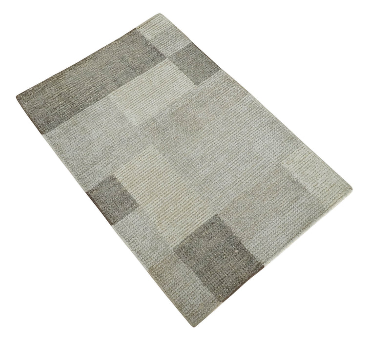 Modern Geometrical Hand knotted 2x3 Gray, Beige and Silver Area Rug | N5323