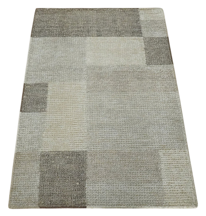 Modern Geometrical Hand knotted 2x3 Gray, Beige and Silver Area Rug | N5323