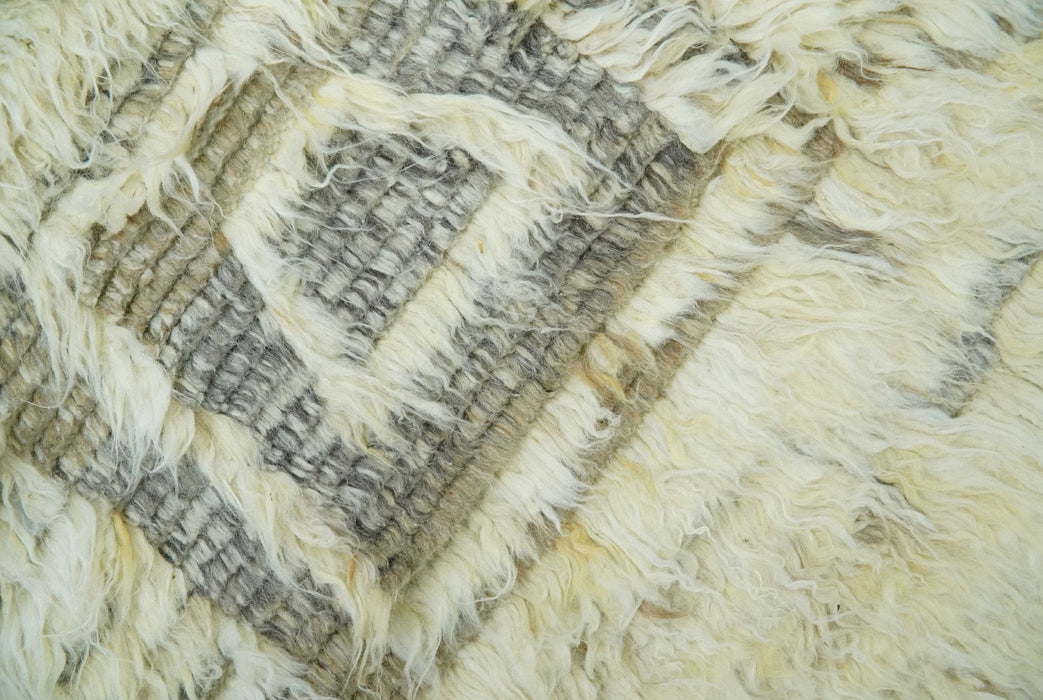Modern Geometrical Ivory and Gray Texture 9x12 Moroccan Style Plush Pile wool Rug