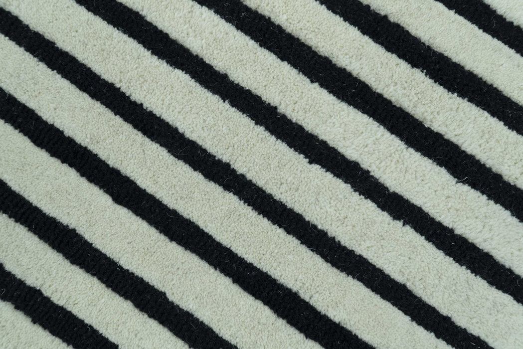 Modern Geometrical Pattern Black And White Hand Tufted Custom Made wool rug