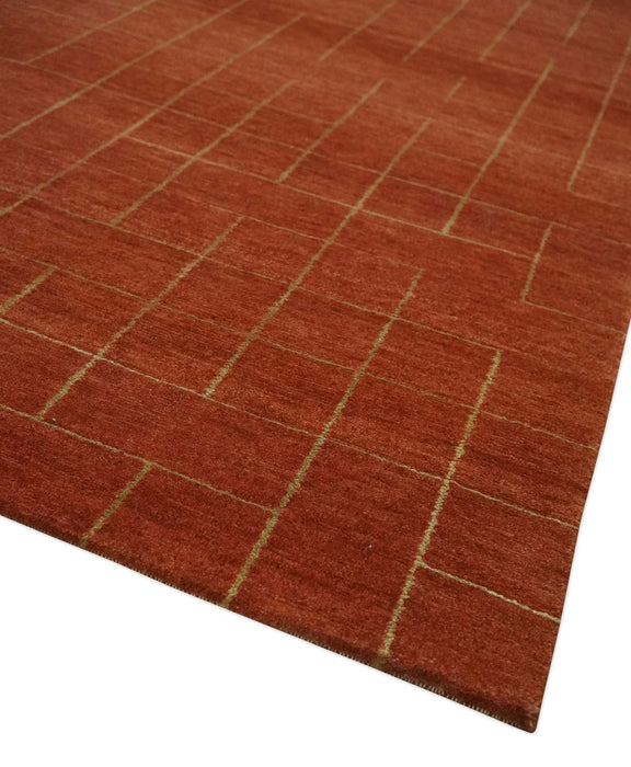 Modern Geometrical Rust and Gold 6x9 Hand loom Wool and Art Silk Area Rug