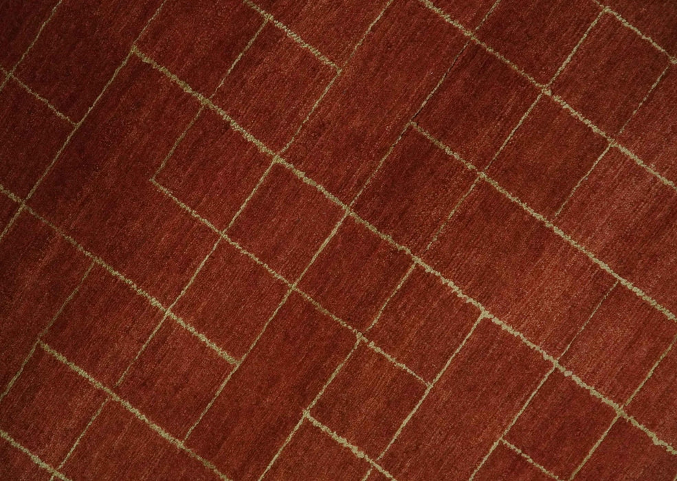 Modern Geometrical Rust and Gold 6x9 Hand loom Wool and Art Silk Area Rug