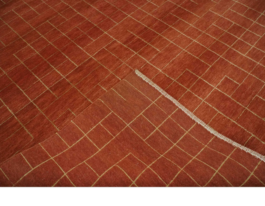 Modern Geometrical Rust and Gold 6x9 Hand loom Wool and Art Silk Area Rug