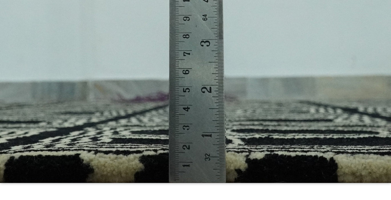 Modern Geometrical Square design Black and Ivory 5x8 Hand loom wool area Rug