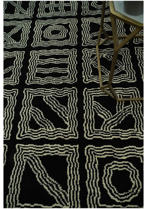 Modern Geometrical Square design Black and Ivory 5x8 Hand loom wool area Rug