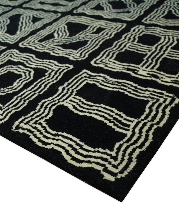Modern Geometrical Square design Black and Ivory 5x8 Hand loom wool area Rug