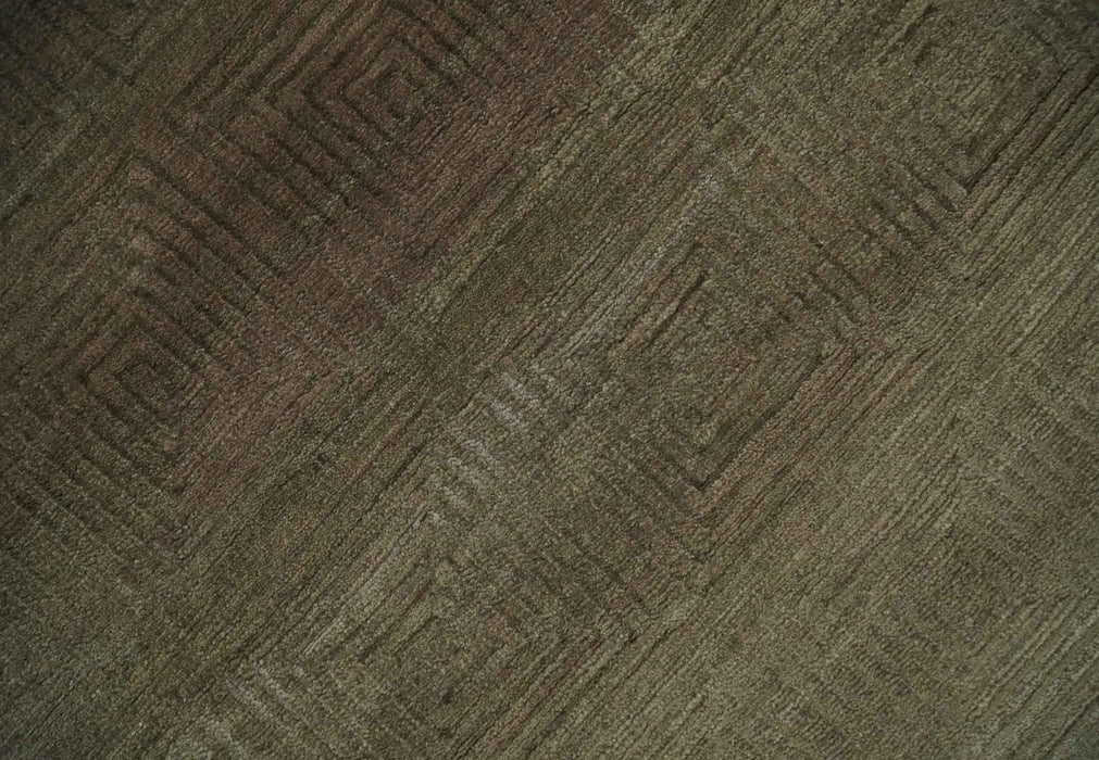 Modern Solid Olive Geometrical Pattern Contemporary Handloom 5x7 wool and Art silk Area Rug