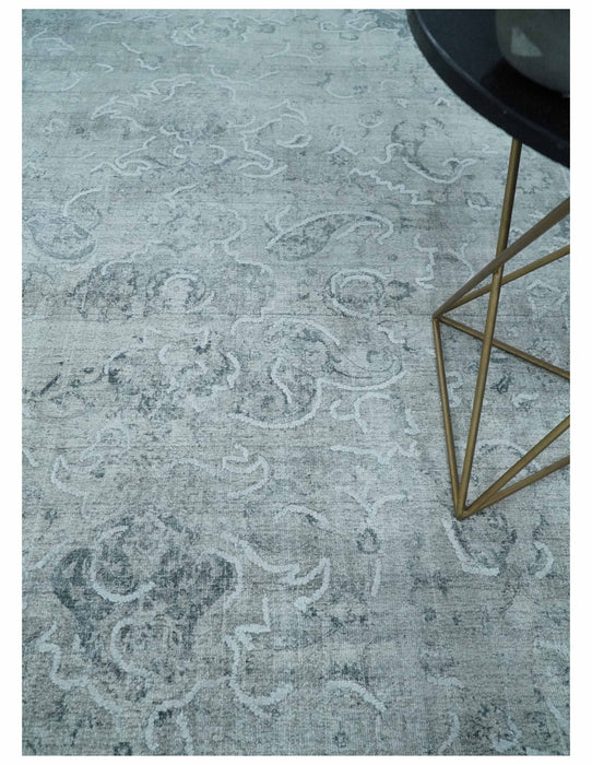 One of a Kind Traditional 8x10 Ivory, Gray and Charcoal Traditionally Hand Loomed Art Silk Area Rug