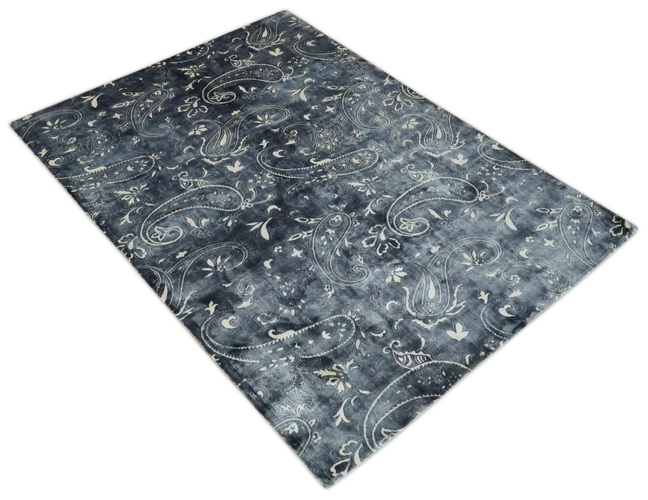 Premium look Charcoal, Ivory and Silver Hand loom Traditional Boteh Design Wool and Viscose Area Rug