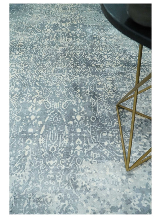 Premium Style Silver and Gray Traditional Medallion 5x8 Hand loom Viscose Area Rug