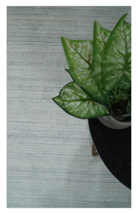 Solid Silver and White Scandinavian 5x7 Blended Wool Flatwoven Area Rug | HL22
