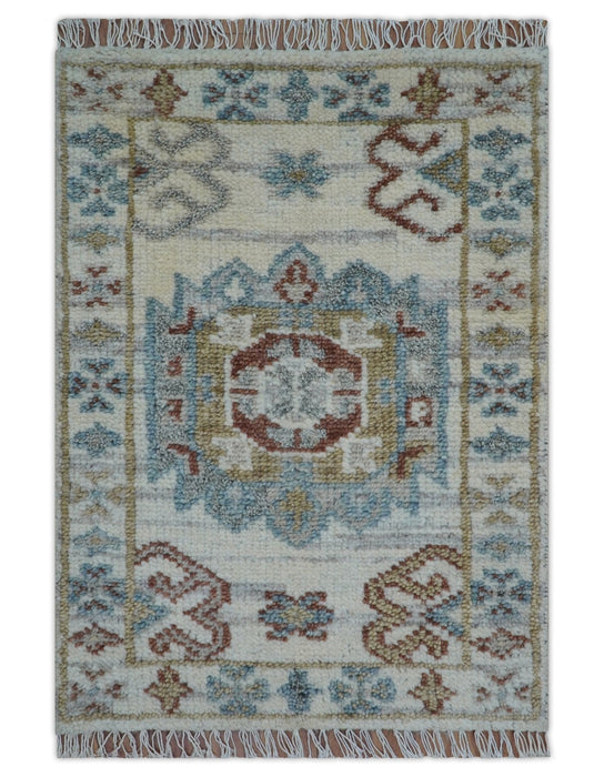 Traditional Design Ivory Hand knotted 2x3 Wool Area Rug