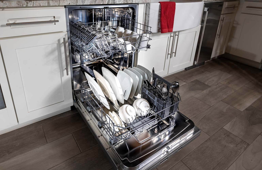 BREDA 24 in. ADA Compliant Dishwasher with Pocket Handle in Stainless Steel (LUDWA30155)